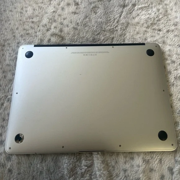 MACBOOK AIR - Picture 4 of 7